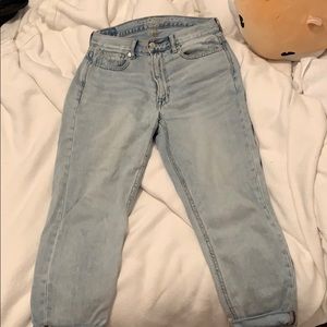 american eagle women’s high waisted mom jeans
